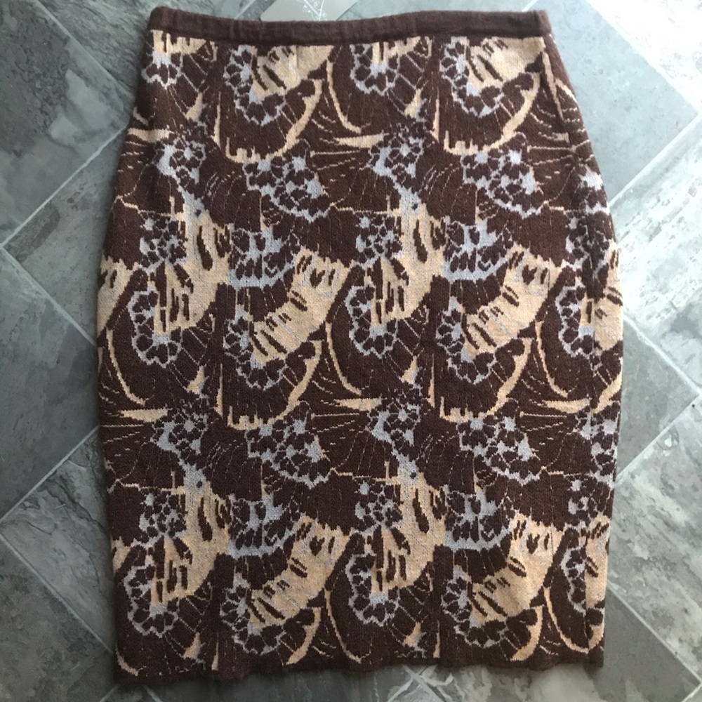 ✨Anthropologie Sparrow Brown Motif Knit Skirt✨ - Picture 5 of 7